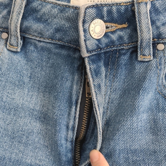 PACSUN | High Rise Jean Mom Shorts, Blue, Womens US 25 - Picture 3 of 9